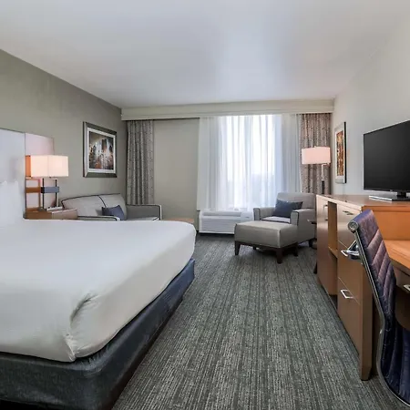 Doubletree By Hilton Atlanta Airport Hotel College Park Exterior photo