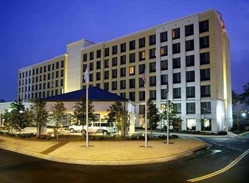 Doubletree By Hilton Atlanta Airport 3*