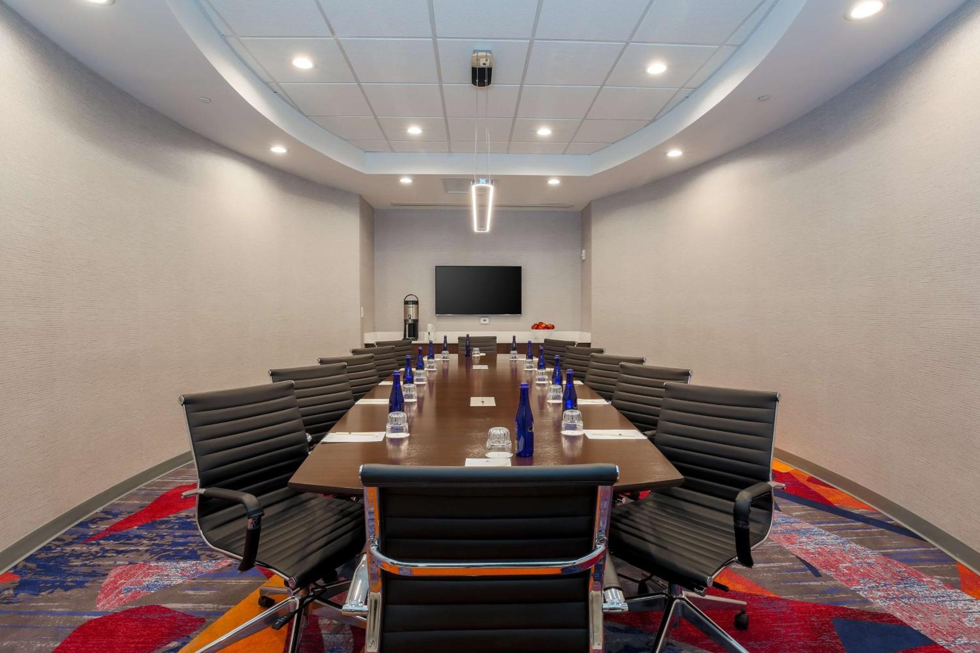 Hotel Doubletree By Hilton Atlanta Airport College Park