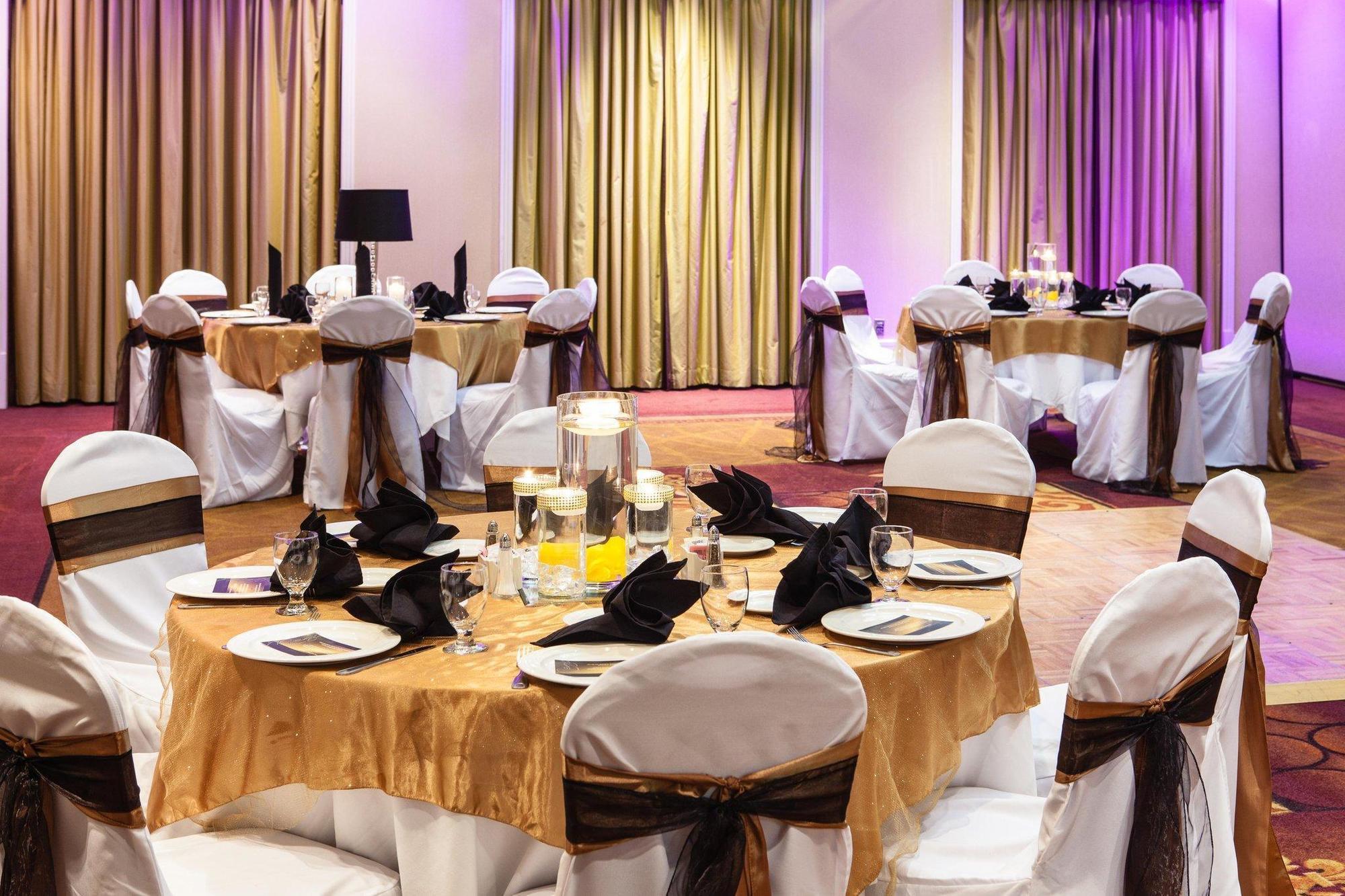 Doubletree By Hilton Atlanta Airport Hotel 3*