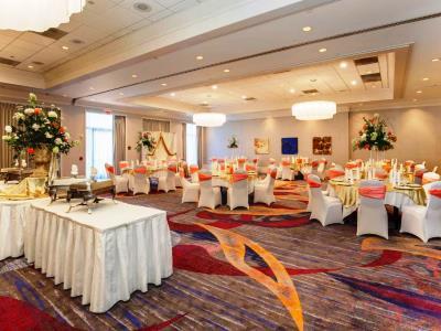 Doubletree By Hilton Atlanta Airport 3*