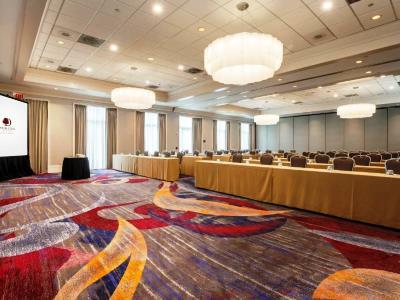 Doubletree By Hilton Atlanta Airport Hotel