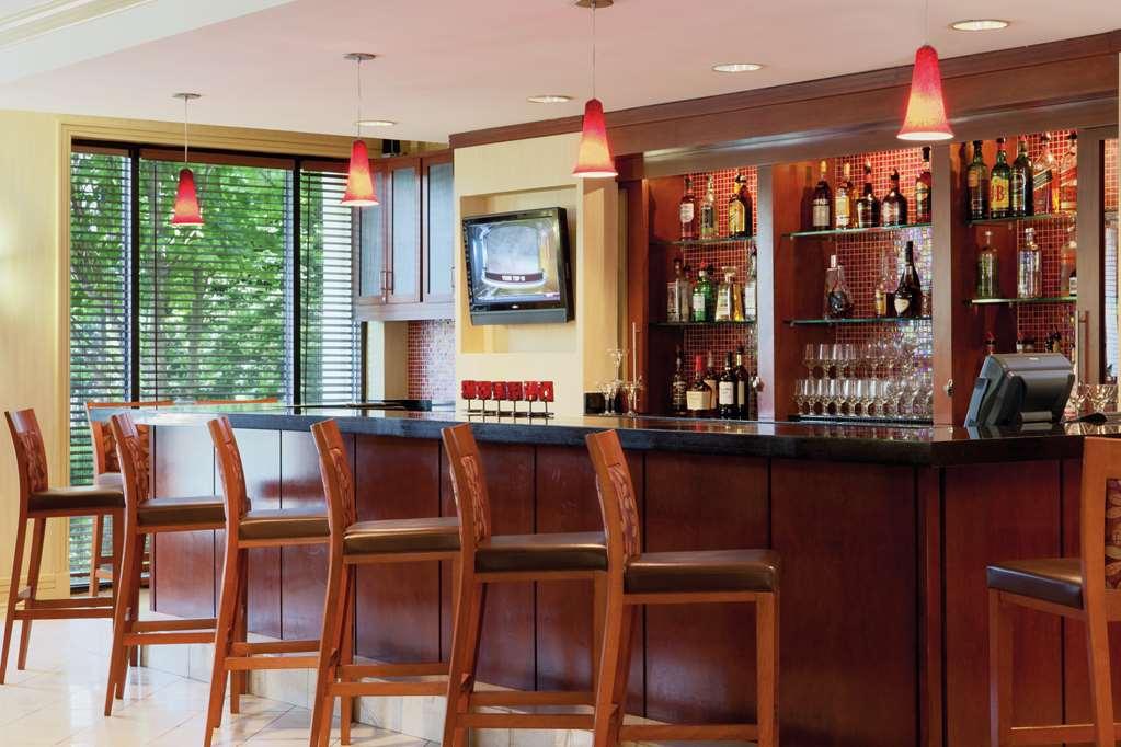 Doubletree By Hilton Atlanta Airport Hotel 3*