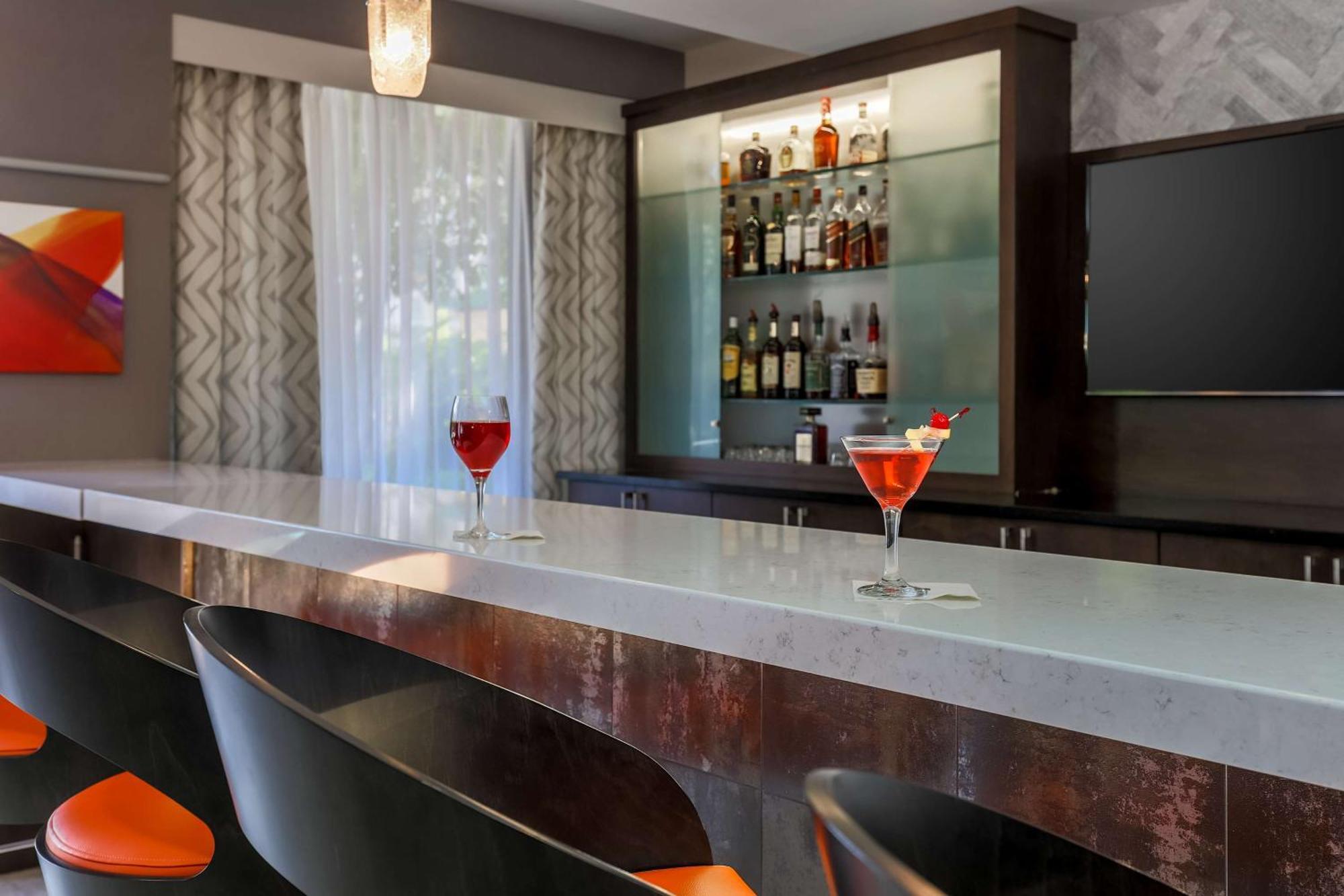 Doubletree By Hilton Atlanta Airport Hotel 3*