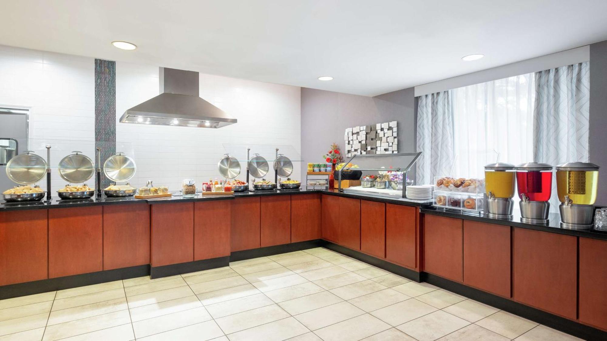 Doubletree By Hilton Atlanta Airport
